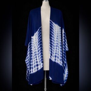 Woven Heart Kimono.     Size: One Size